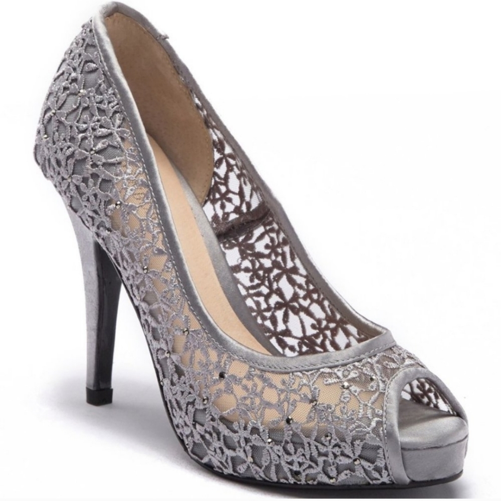 New. Menbur Women's White Crochet Open Toe Pumps Size  EUR 35.US 4.5